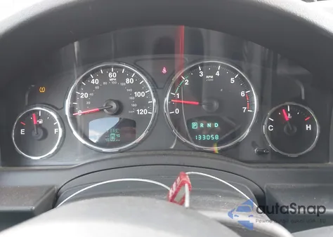 2011 Jeep Liberty Renegade из США, поврежденный, VIN 1J4PN3GK1BW502762